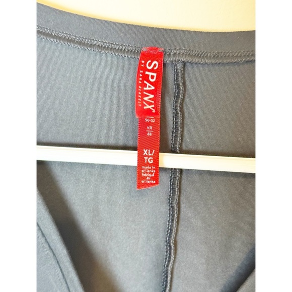 Spanx Suit Yourself V-Neck Tank Bodysuit, Size XL - Picture 10 of 13